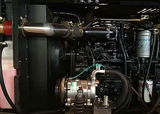 采用玉柴新款電噴增壓發(fā)動機(jī)作為動力輸出