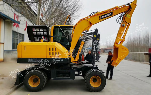 寶鼎輪式挖掘機80車型.jpg